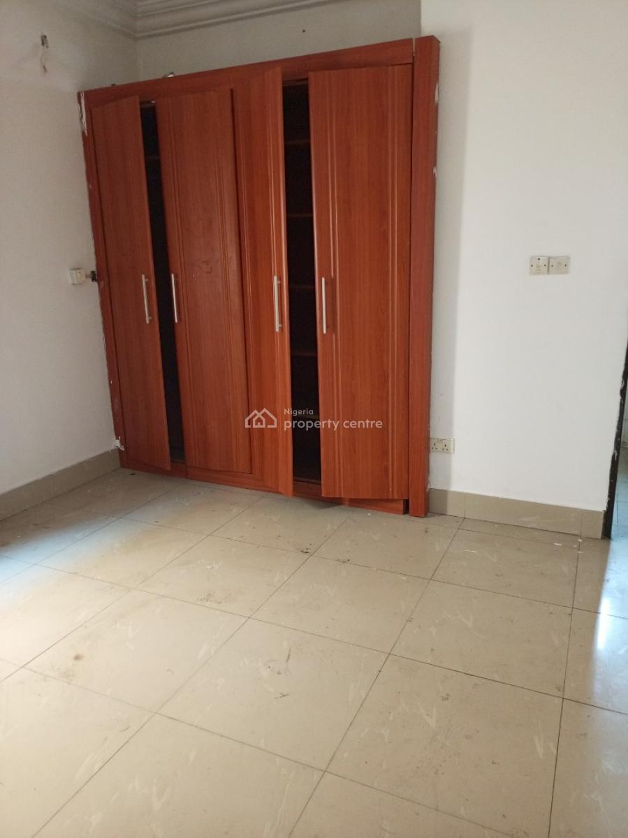 Spacious 3 Bedroom with Dinning First Floor Bring Your Generator, Agungi, Lekki, Lagos, Flat / Apartment for Rent
