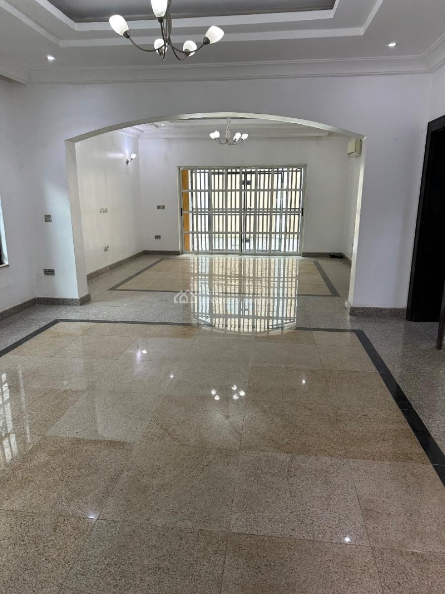 Well Renovated 4 Bedroom Detached Duplex with Bq, Maitama District, Abuja, Detached Duplex for Sale