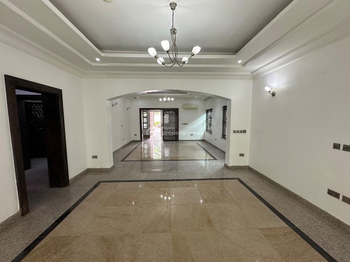 Well Renovated 4 Bedroom Detached Duplex with Bq, Maitama District, Abuja, Detached Duplex for Sale