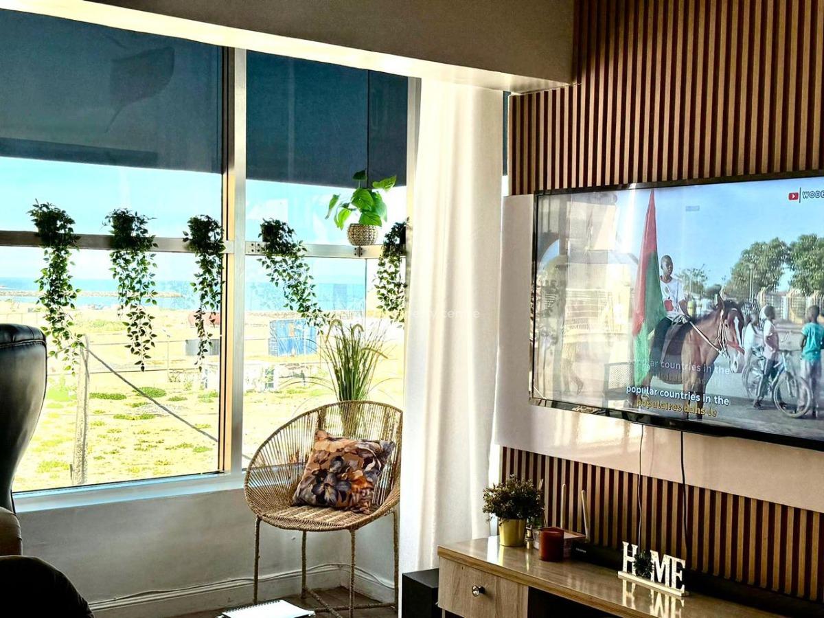 a Beach View 1bedroom Apartment, Ikate Elegushi, Lekki, Lagos, Flat / Apartment Short Let