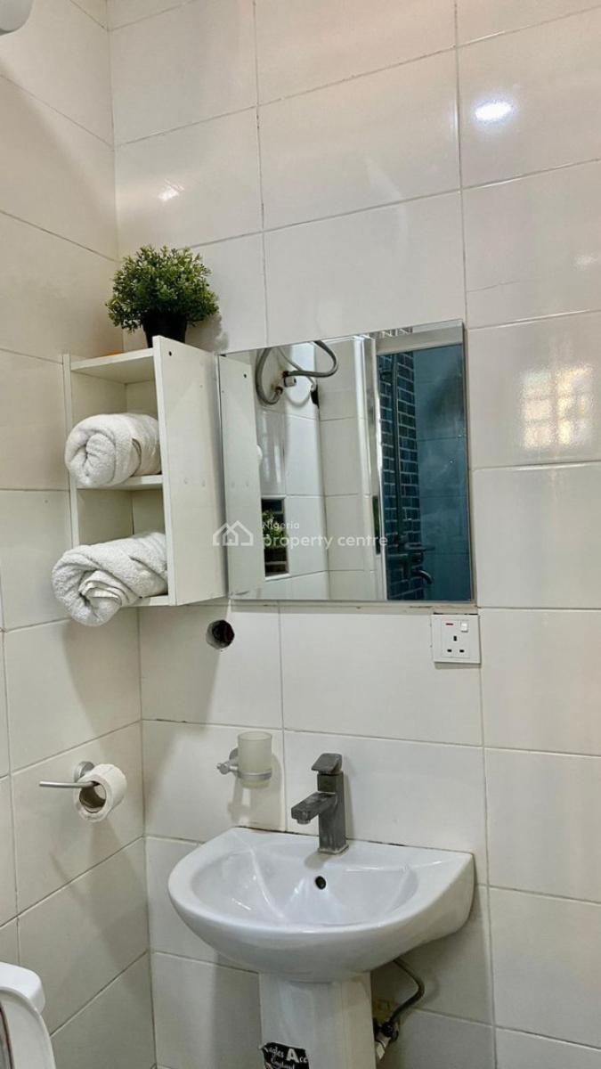 a Beach View 1bedroom Apartment, Ikate Elegushi, Lekki, Lagos, Flat / Apartment Short Let