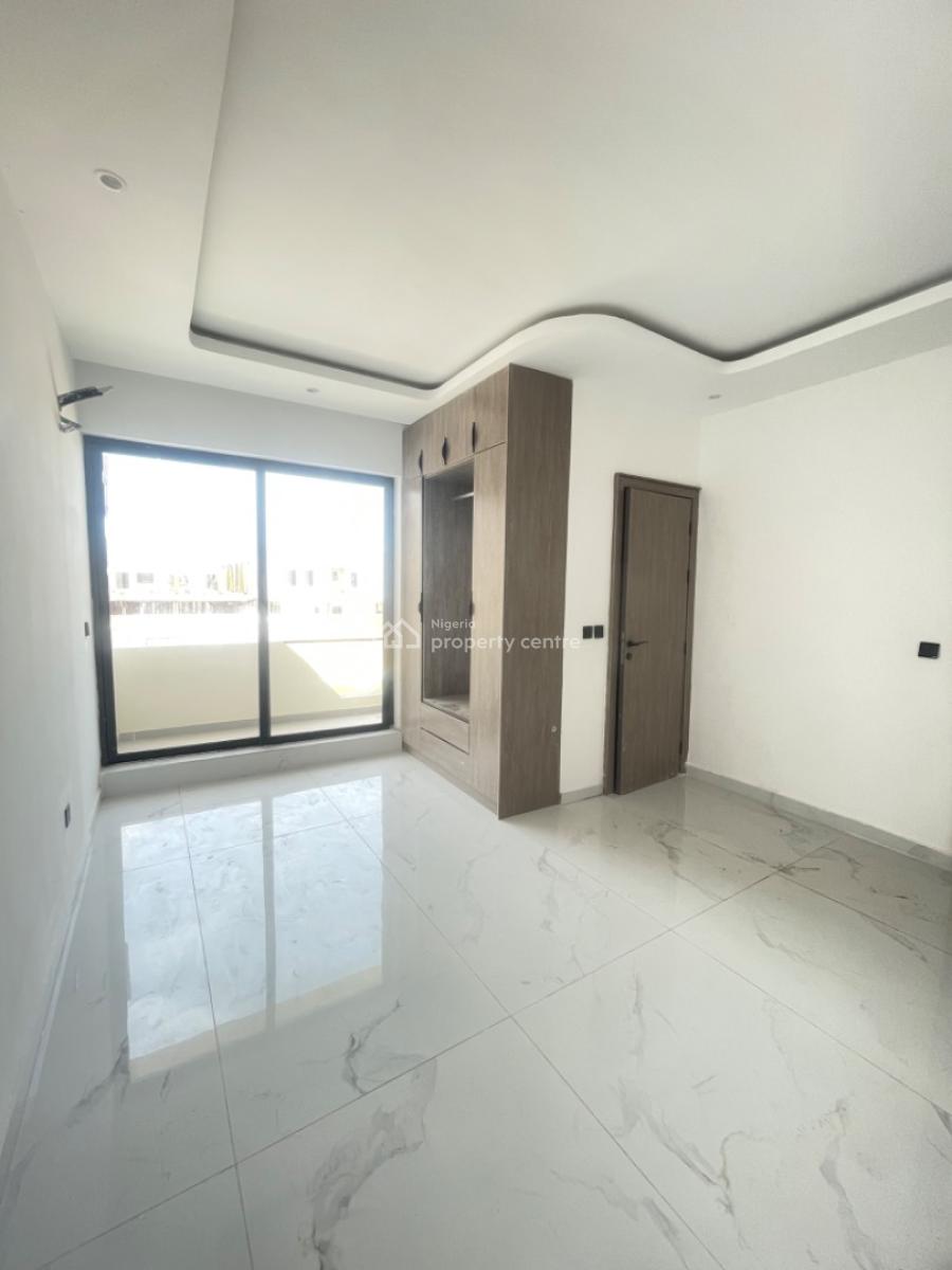 Luxury 2 Bedroom Flat and 1bq, Lekki Phase 1, Lekki, Lagos, Block of Flats for Sale