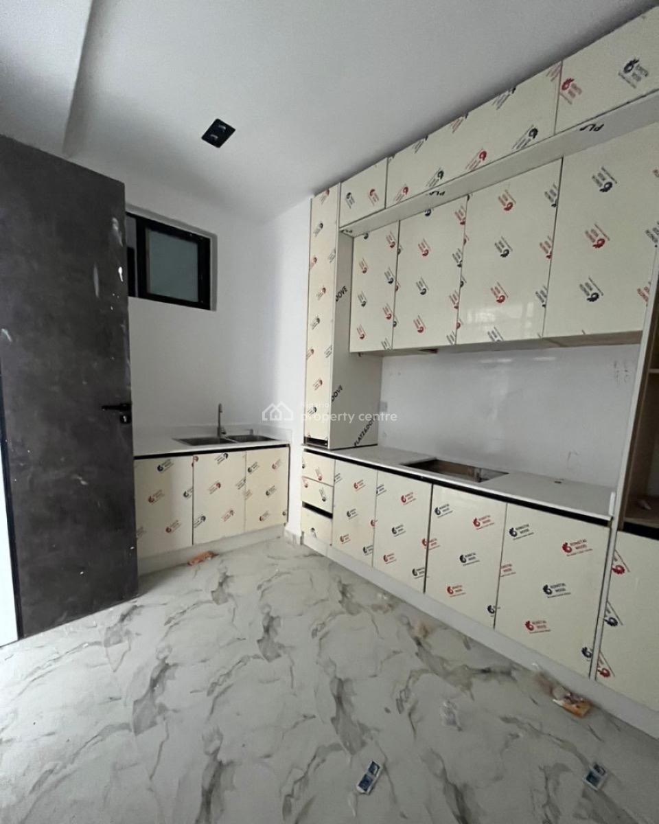 Lovely 2 Bedroom Apartment with Bq, Orchid, Lekki, Lagos, Block of Flats for Sale