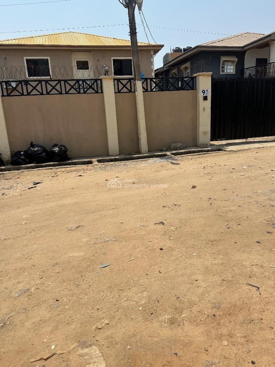 a 4 3bedroom Flat in a Serene Estate, Gra2 , Alugba Estate, Ebute, Ikorodu, Lagos, Flat / Apartment for Sale