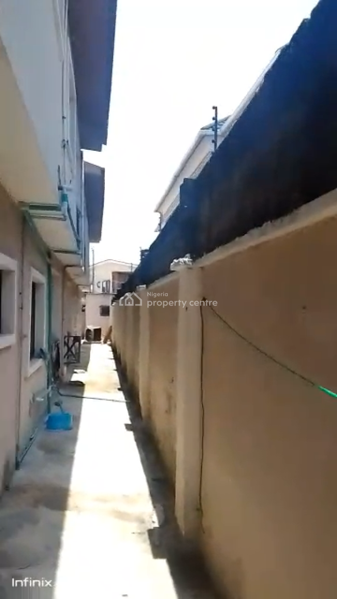 a 4 3bedroom Flat in a Serene Estate, Gra2 , Alugba Estate, Ebute, Ikorodu, Lagos, Flat / Apartment for Sale