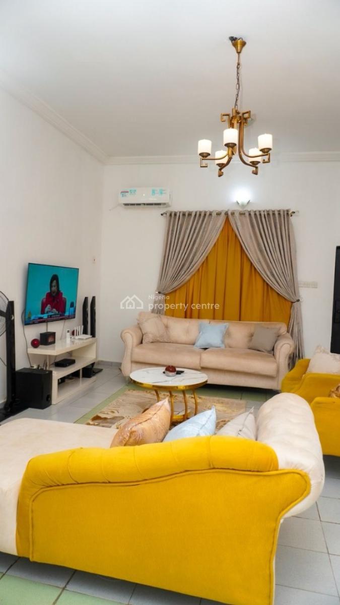 Luxury Spacious 2 Bedroom Furnished and Service Apartment, By Shopping Complex, Area 1, Garki, Abuja, Flat / Apartment Short Let