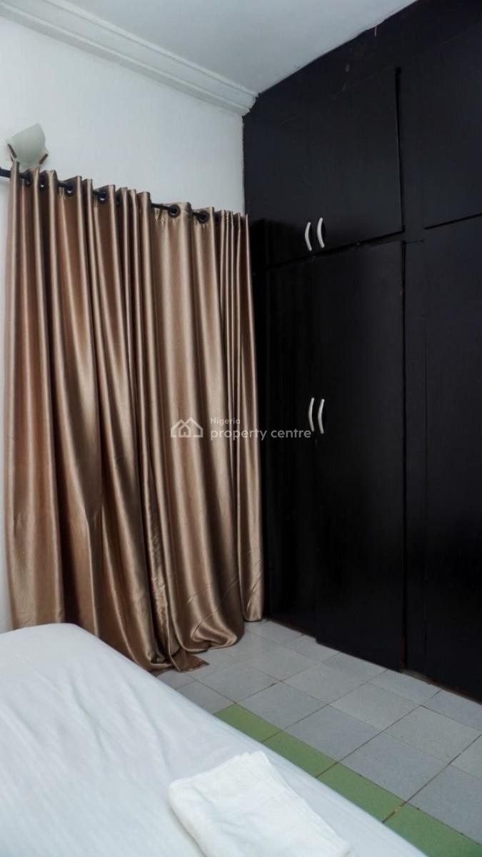 Luxury Spacious 2 Bedroom Furnished and Service Apartment, By Shopping Complex, Area 1, Garki, Abuja, Flat / Apartment Short Let