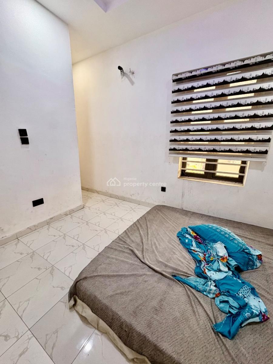 Room Upstairs with a Shared Kitchen Swimming Pool and Gym, Spring Garden Estate, Orchid Road By Lekki 2nd Toll Gate, Lekki, Lagos, Flat / Apartment for Rent