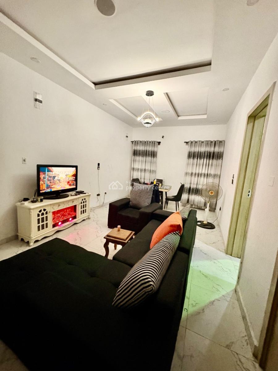 Room Upstairs with a Shared Kitchen Swimming Pool and Gym, Spring Garden Estate, Orchid Road By Lekki 2nd Toll Gate, Lekki, Lagos, Flat / Apartment for Rent