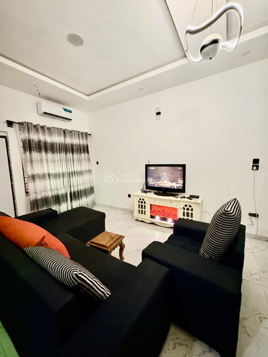 Room Upstairs with a Shared Kitchen Swimming Pool and Gym, Spring Garden Estate, Orchid Road By Lekki 2nd Toll Gate, Lekki, Lagos, Flat / Apartment for Rent