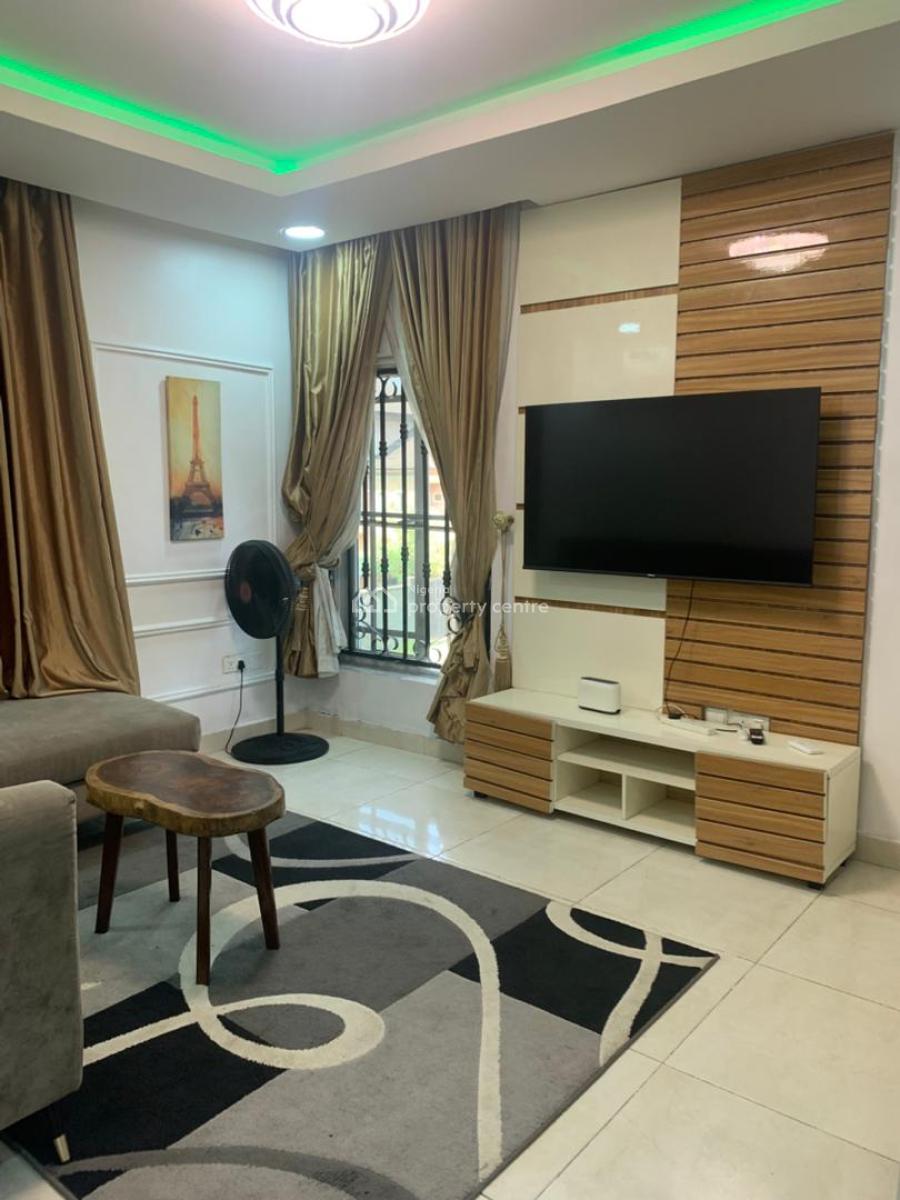 Fully Service and Furnished 1 Bedroom Flat (mini Flat), Oriwu Street, Lekki Phase 1, Lekki, Lagos, Mini Flat (room and Parlour) for Rent