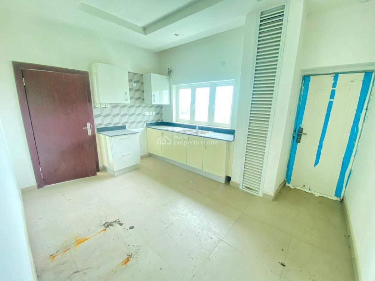 Decent 3bedroom Flat, Sangotedo, Ajah, Lagos, Flat / Apartment for Rent