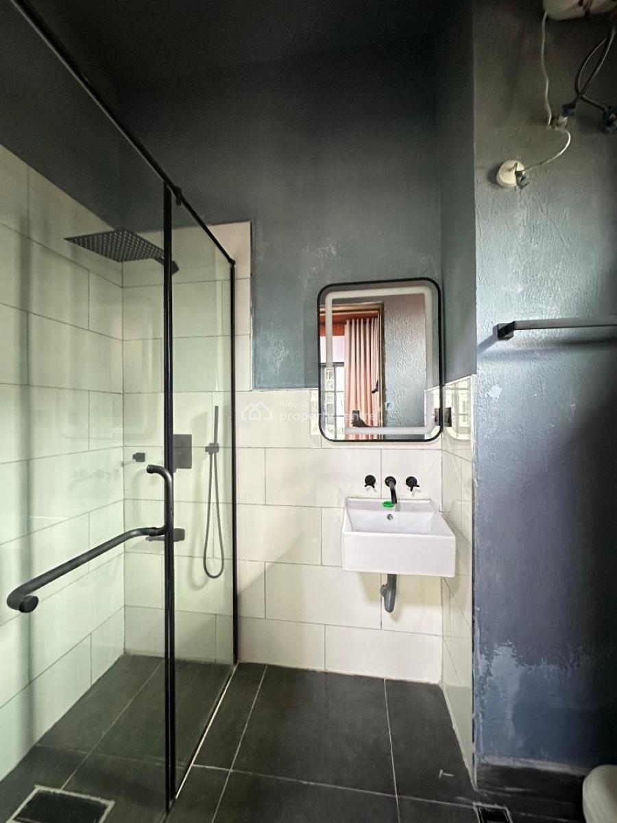 Newly Built Luxury 3 Bedroom Apartment with an Elevator, Lekki Phase 1, Lekki, Lagos, House for Sale