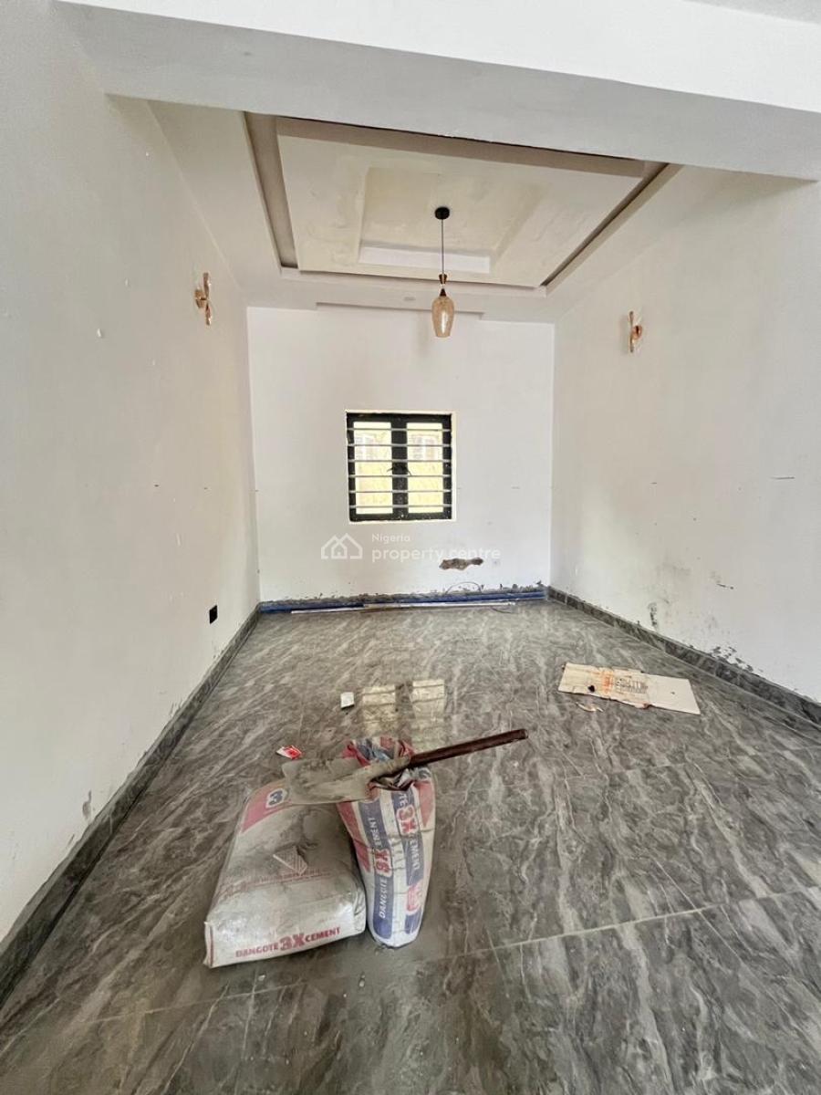 3 Beds  Detached Bungalow  4 Parking, Apo, Abuja, Detached Bungalow for Sale