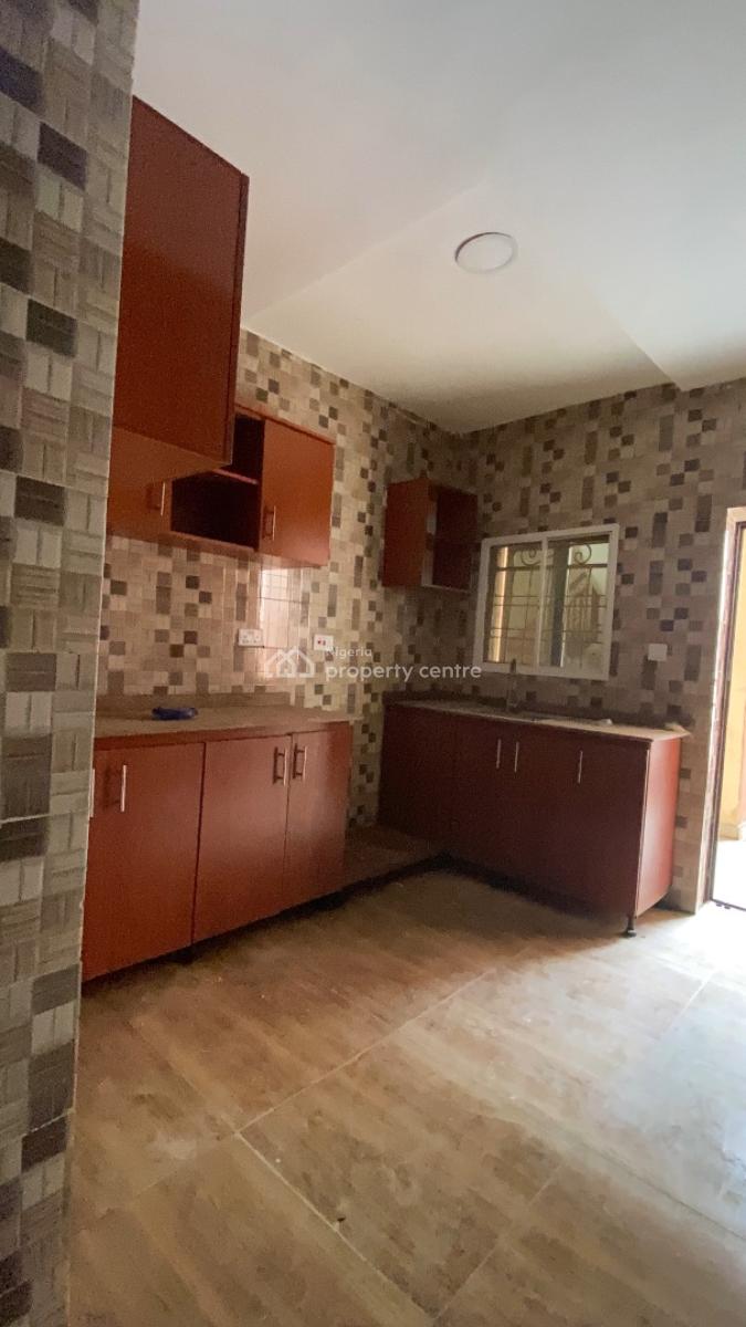 Spacious 3 Bedroom Flat  Jahi, Jahi By Aduvie, Jahi, Abuja, Flat / Apartment for Rent