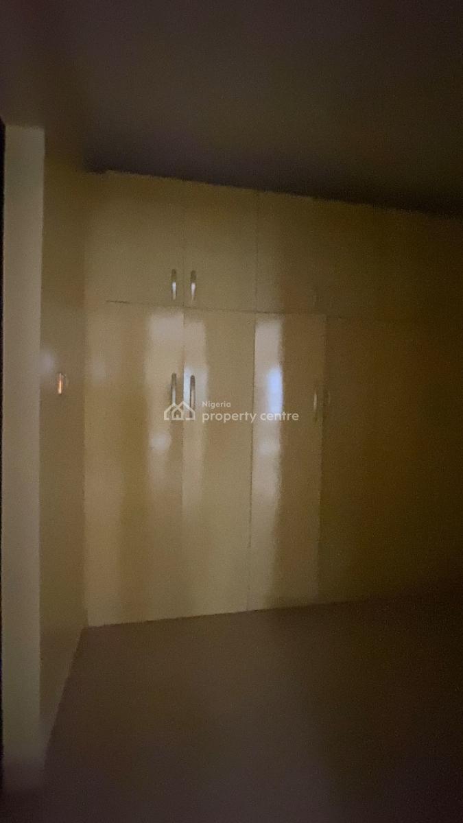 Spacious 3 Bedroom Flat  Jahi, Jahi By Aduvie, Jahi, Abuja, Flat / Apartment for Rent