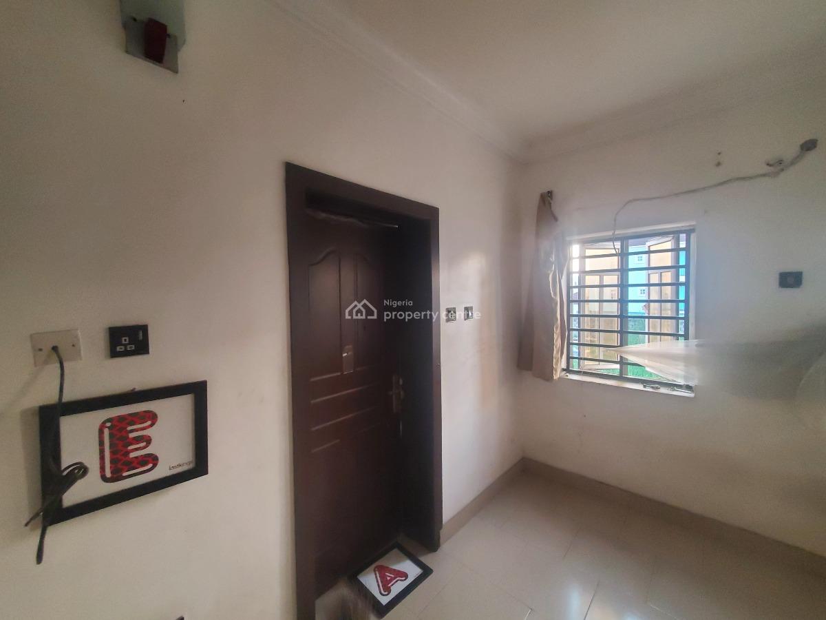 Well Maintained 2-bedroom Apartment, Lbs, Olokonla, Ajah, Lagos, Flat / Apartment for Rent