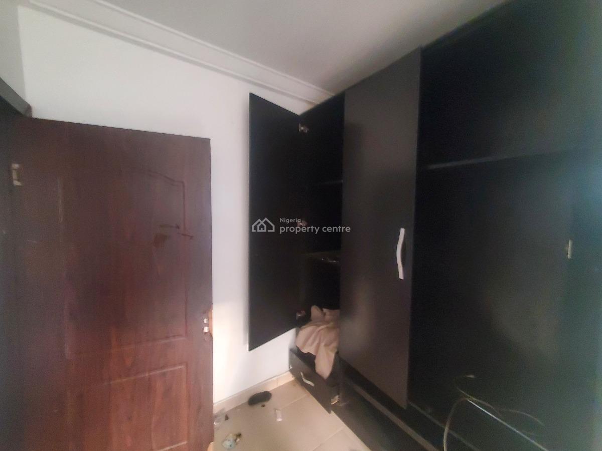 Well Maintained 2-bedroom Apartment, Lbs, Olokonla, Ajah, Lagos, Flat / Apartment for Rent