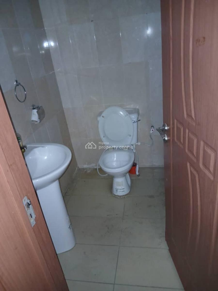 4 Bedroom Terrace House with a Room Bq, Swimming Pool Etc, Off Oba Akinjobi, Ikeja Gra, Ikeja, Lagos, Terraced Duplex for Rent