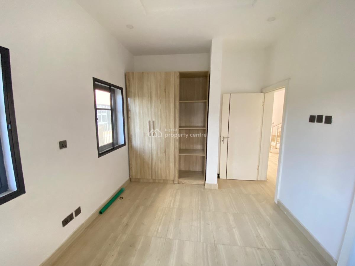 Exquisite 4 Bedroom Semi Detached Duplex in a Secured Estate, Phase 2, Gra, Ogudu, Lagos, Semi-detached Duplex for Rent