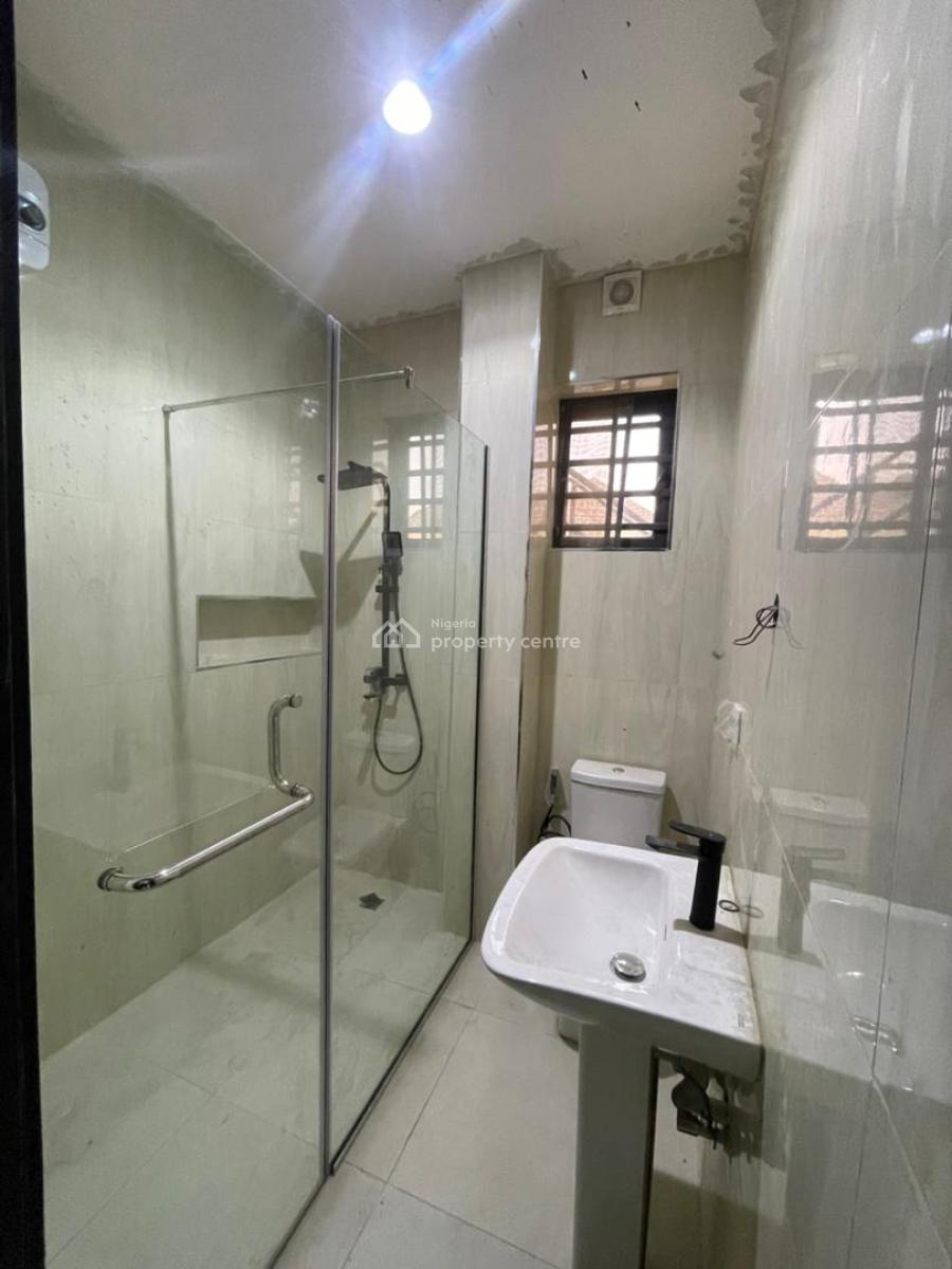 Contemporary 4-bedroom Terrace Duplex with Bq, Ologolo, Lekki, Lagos, Terraced Duplex for Rent