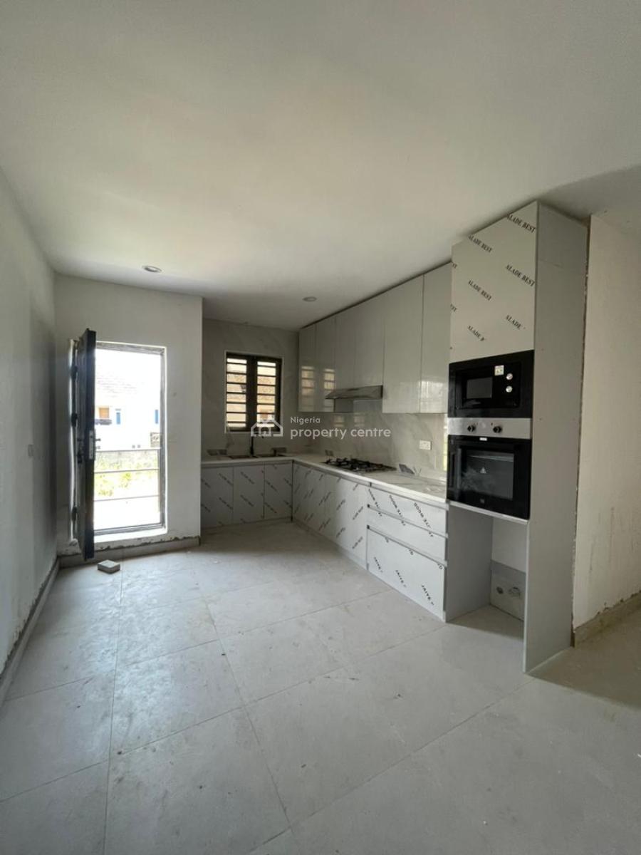 Contemporary 4-bedroom Terrace Duplex with Bq, Ologolo, Lekki, Lagos, Terraced Duplex for Rent