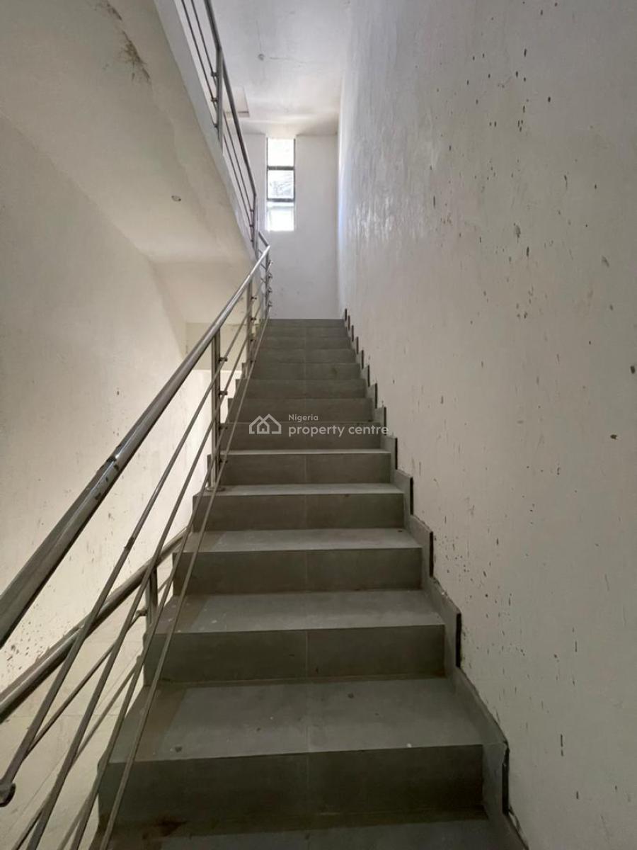Contemporary 4-bedroom Terrace Duplex with Bq, Ologolo, Lekki, Lagos, Terraced Duplex for Rent