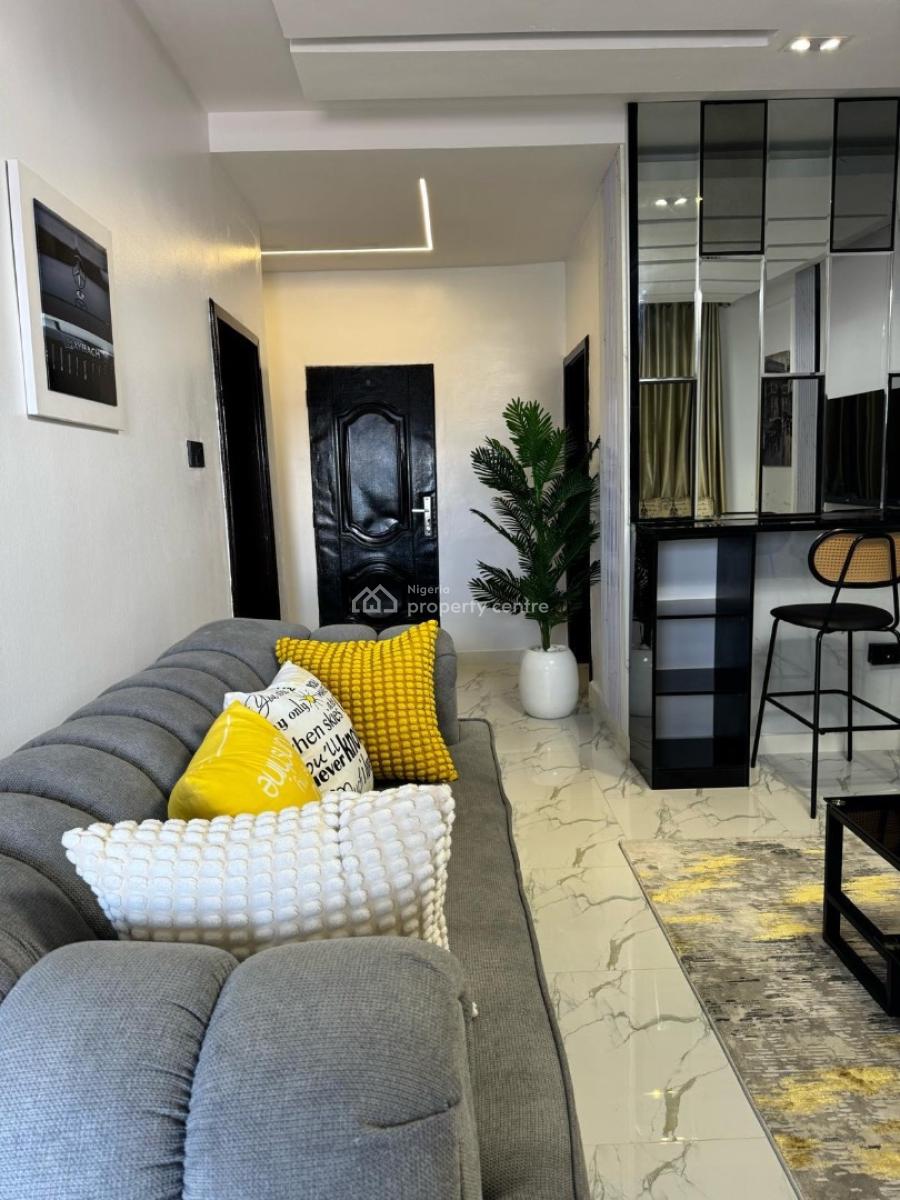 Cozy 1 - Bedroom Apartment with Balcony, Lekki Phase 1, Lekki, Lagos, Mini Flat (room and Parlour) Short Let