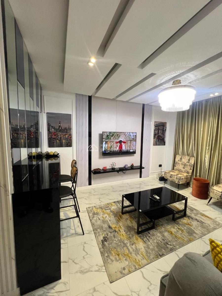 Cozy 1 - Bedroom Apartment with Balcony, Lekki Phase 1, Lekki, Lagos, Mini Flat (room and Parlour) Short Let