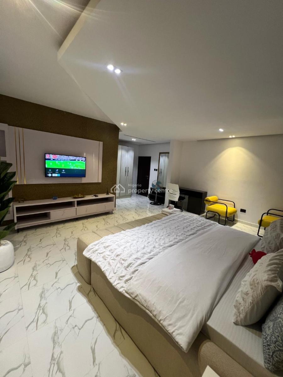 Cozy 1 - Bedroom Apartment with Balcony, Lekki Phase 1, Lekki, Lagos, Mini Flat (room and Parlour) Short Let