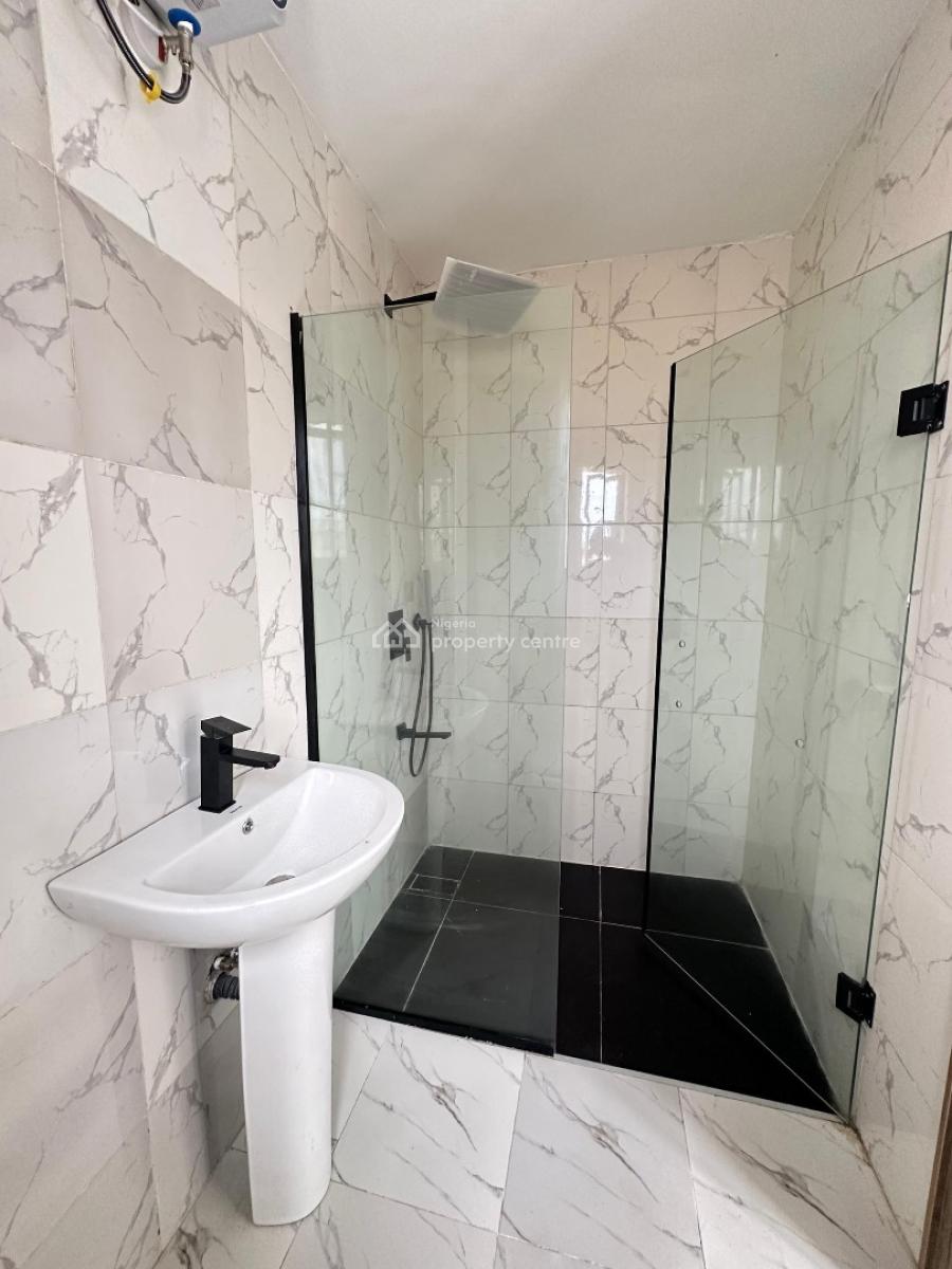 Lovely Luxury 2 Bedroom Apartment with an Elevator, Swimming Pool, Lekki Phase 1, Lekki, Lagos, House for Sale