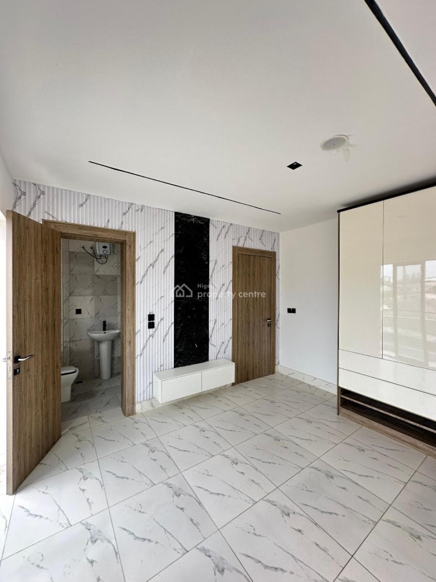 Lovely Luxury 2 Bedroom Apartment with an Elevator, Swimming Pool, Lekki Phase 1, Lekki, Lagos, House for Sale