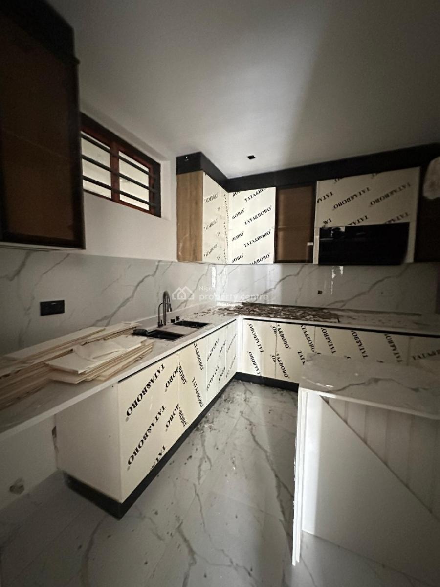 Lovely Luxury 2 Bedroom Apartment with an Elevator, Swimming Pool, Lekki Phase 1, Lekki, Lagos, House for Sale