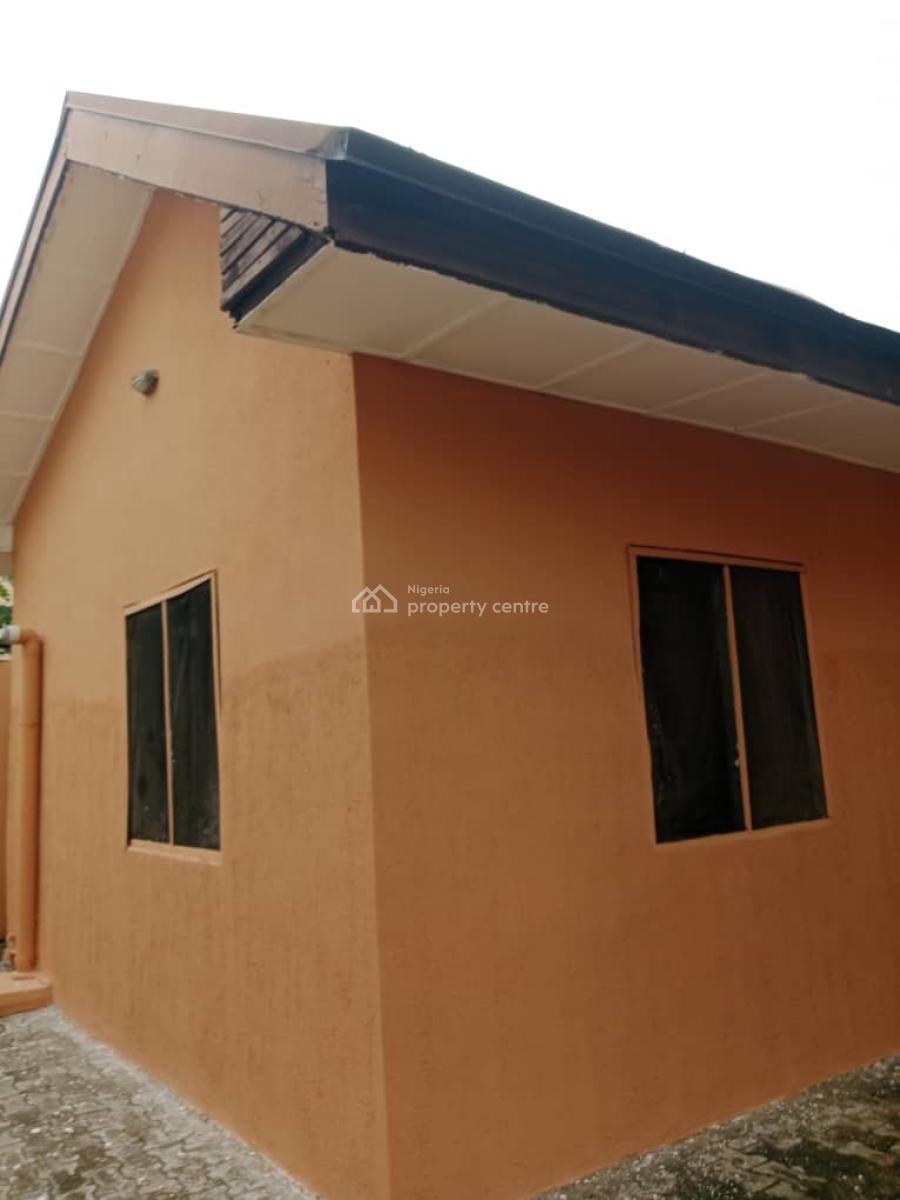 6 Bedrooms Fully Detached Duplex with a Small Bungalow Behind, Ikota, Lekki, Lagos, Detached Duplex for Rent