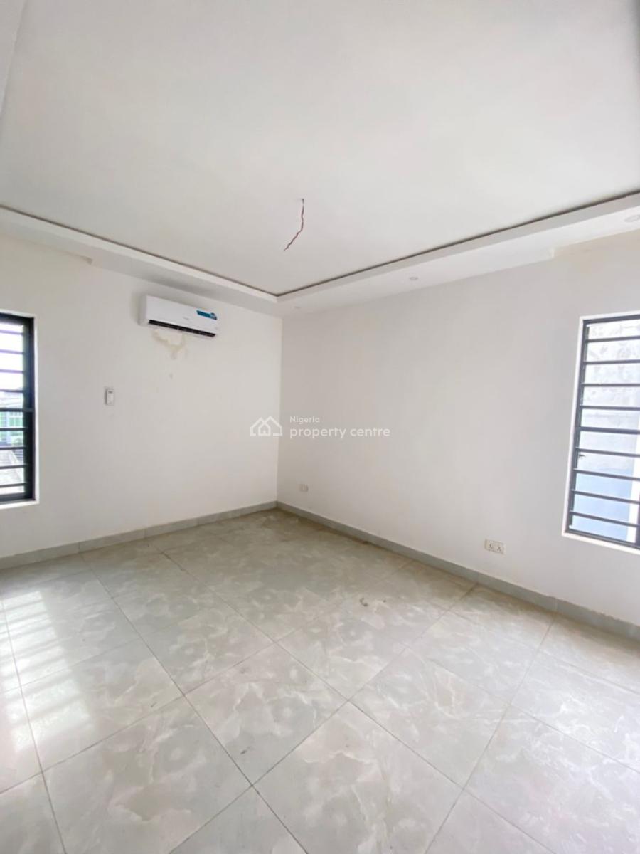 a Breath Taking 3 Bedroom Apartment with Bq-, Lekki Right, Lekki, Lagos, Flat / Apartment for Sale
