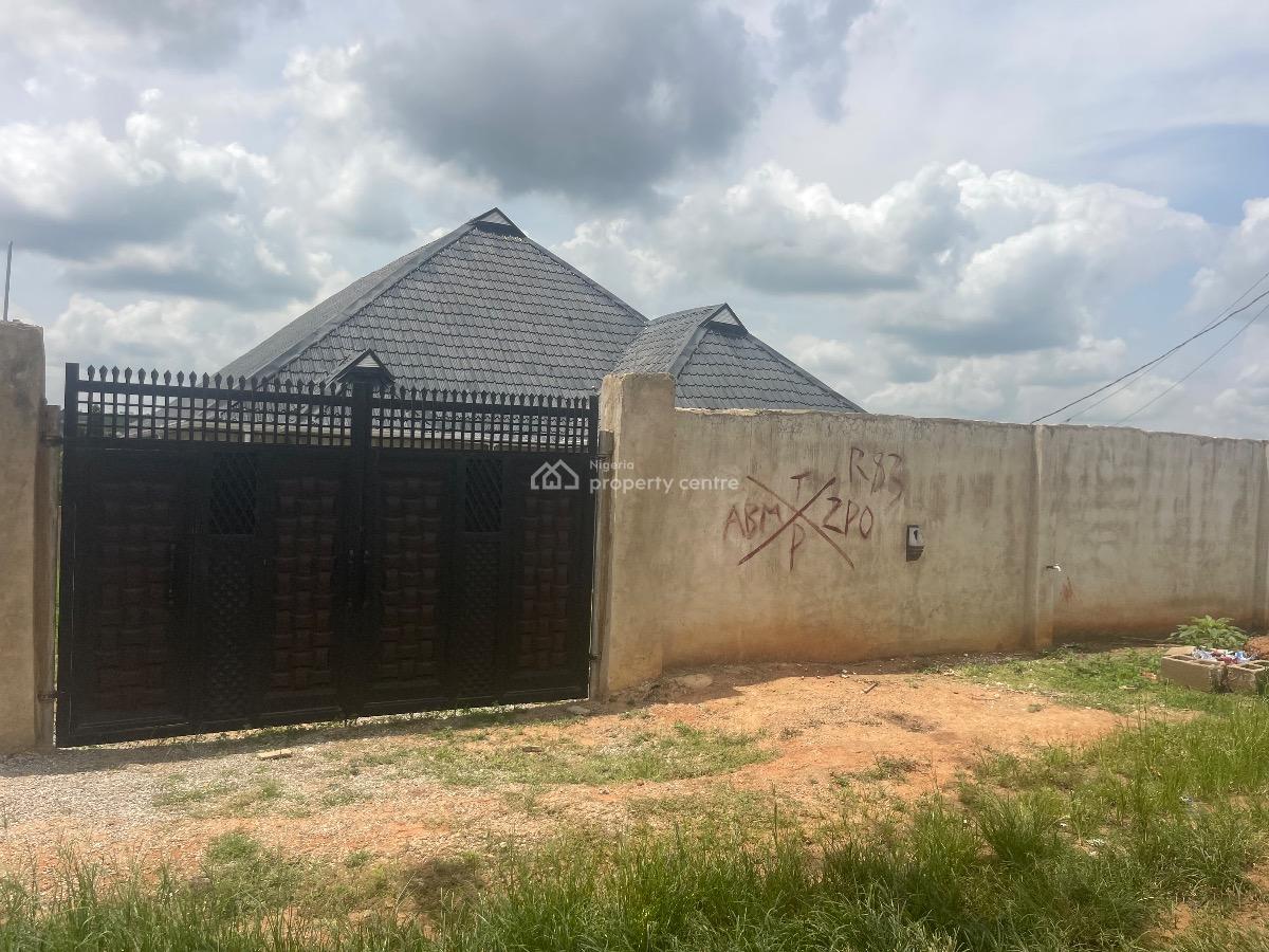 Five(5) Bedroom Bungalow in Abeokuta, Opposite Paramount Fm, Sagamu-abeokuta Expressway, Toolu, Abeokuta, Abeokuta South, Ogun, Detached Bungalow for Sale