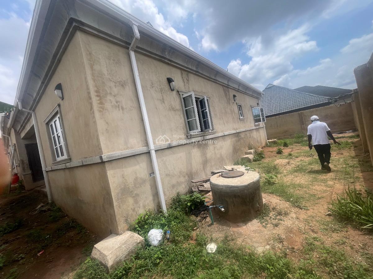 Five(5) Bedroom Bungalow in Abeokuta, Opposite Paramount Fm, Sagamu-abeokuta Expressway, Toolu, Abeokuta, Abeokuta South, Ogun, Detached Bungalow for Sale