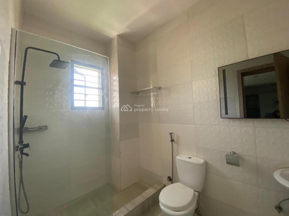 Massive 3 Bedrooms Apartment in a Secure Estate, Ikate, Lekki, Lagos, Flat / Apartment for Rent