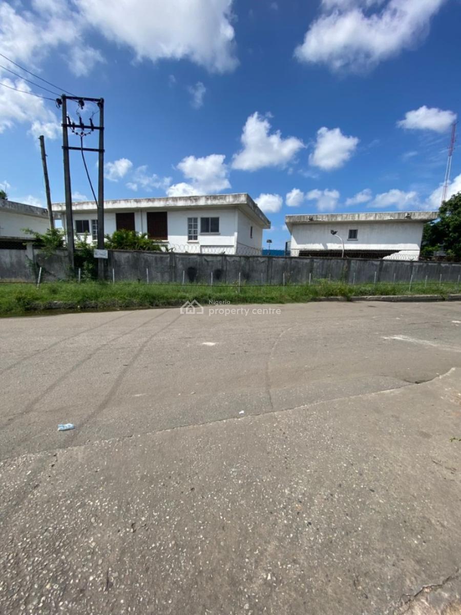 Residential Compound Affording Terraces Houses and Block of Flats, Surulere, Lagos, House for Sale