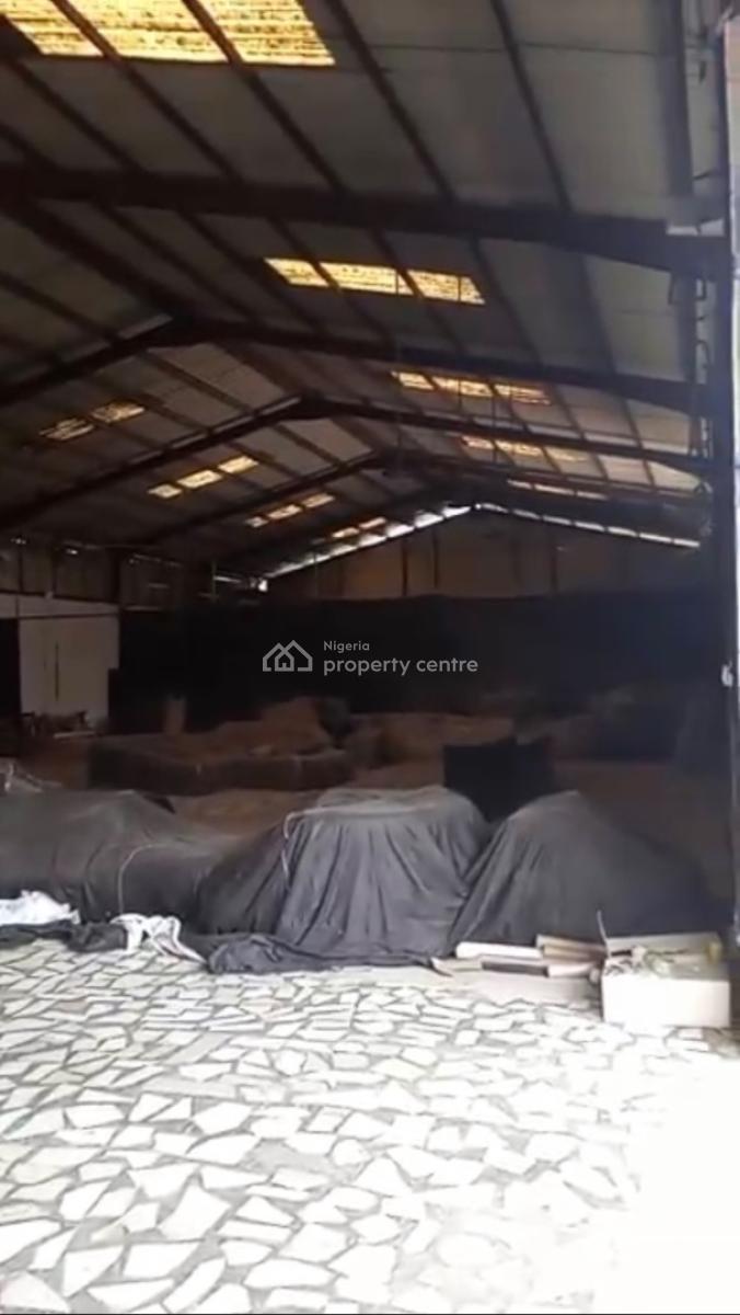 an 850 Square Meter Warehouse Is Available, Eleganza Bus-stop, Lekki Phase 2, Lekki, Lagos, Warehouse for Rent