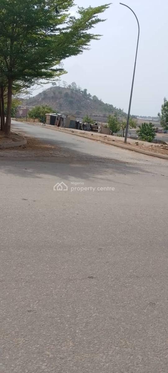 4 Bedrooms Semi Detached Duplex, By Nizamiya Hospital, Idu Industrial, Abuja, Semi-detached Duplex for Sale