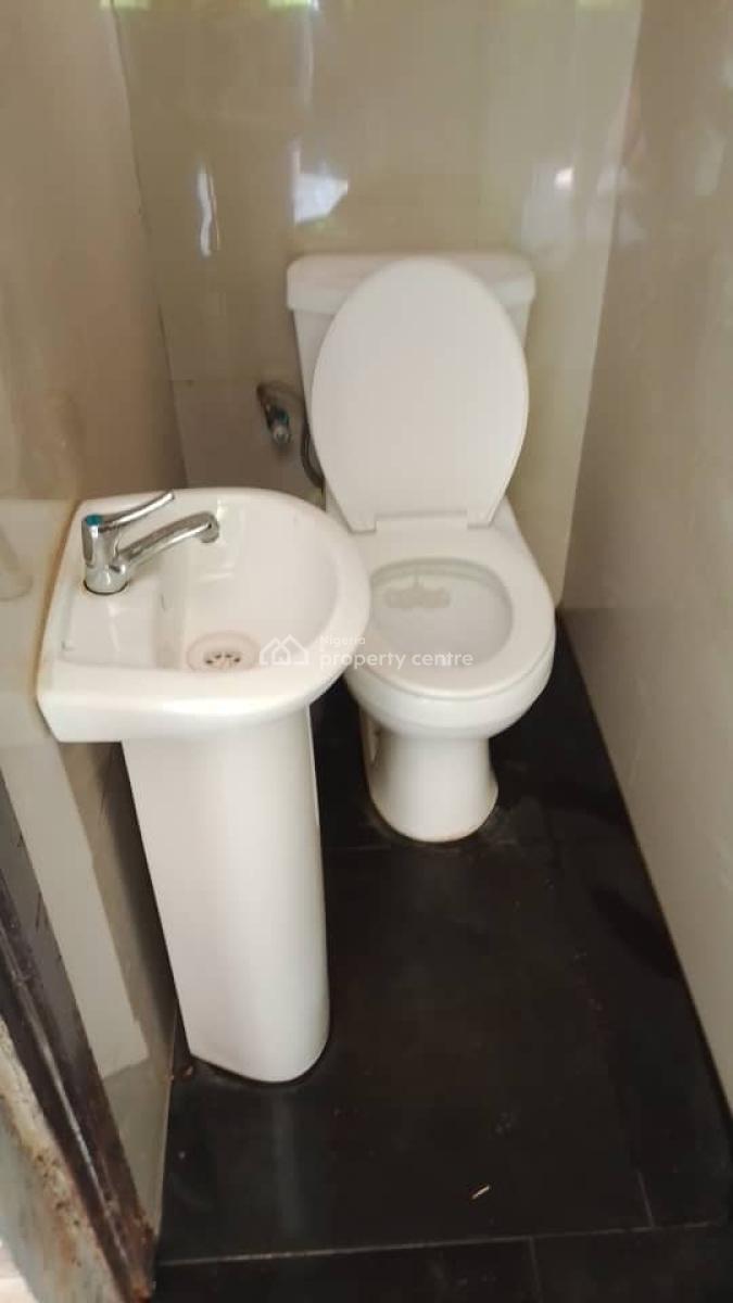 4 Bedrooms Semi Detached Duplex, By Nizamiya Hospital, Idu Industrial, Abuja, Semi-detached Duplex for Sale