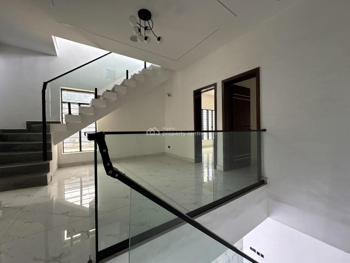 Four Bedrooms Terraced Duplex + Bq, Osapa, Lekki, Lagos, Terraced Duplex for Sale