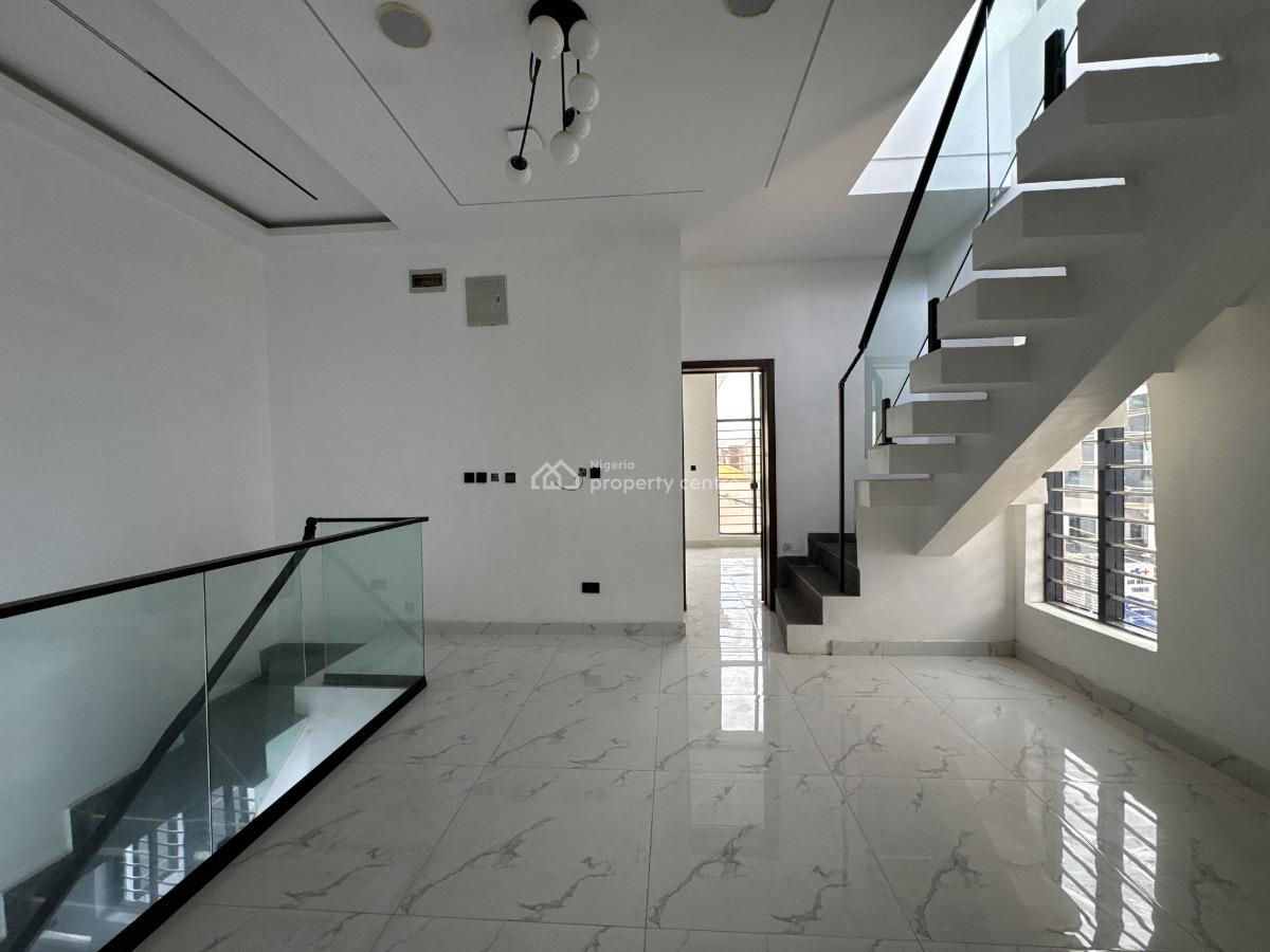 Four Bedrooms Terraced Duplex + Bq, Osapa, Lekki, Lagos, Terraced Duplex for Sale