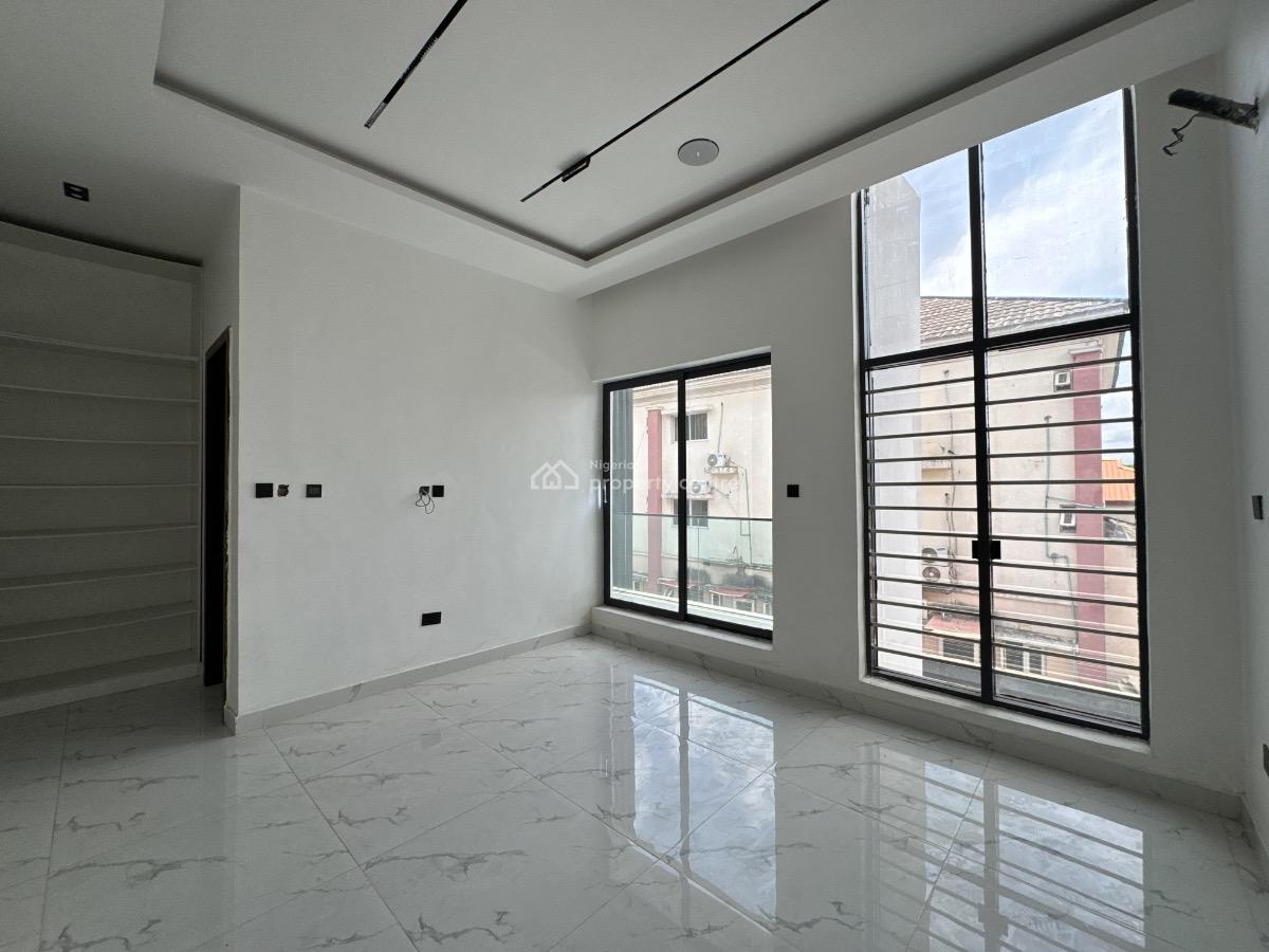 Four Bedrooms Terraced Duplex + Bq, Osapa, Lekki, Lagos, Terraced Duplex for Sale