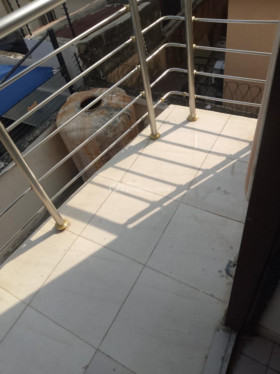 a Spacius and Beautiful 2 Bedroom, Lekki County, Lekki, Lagos, Flat / Apartment for Rent