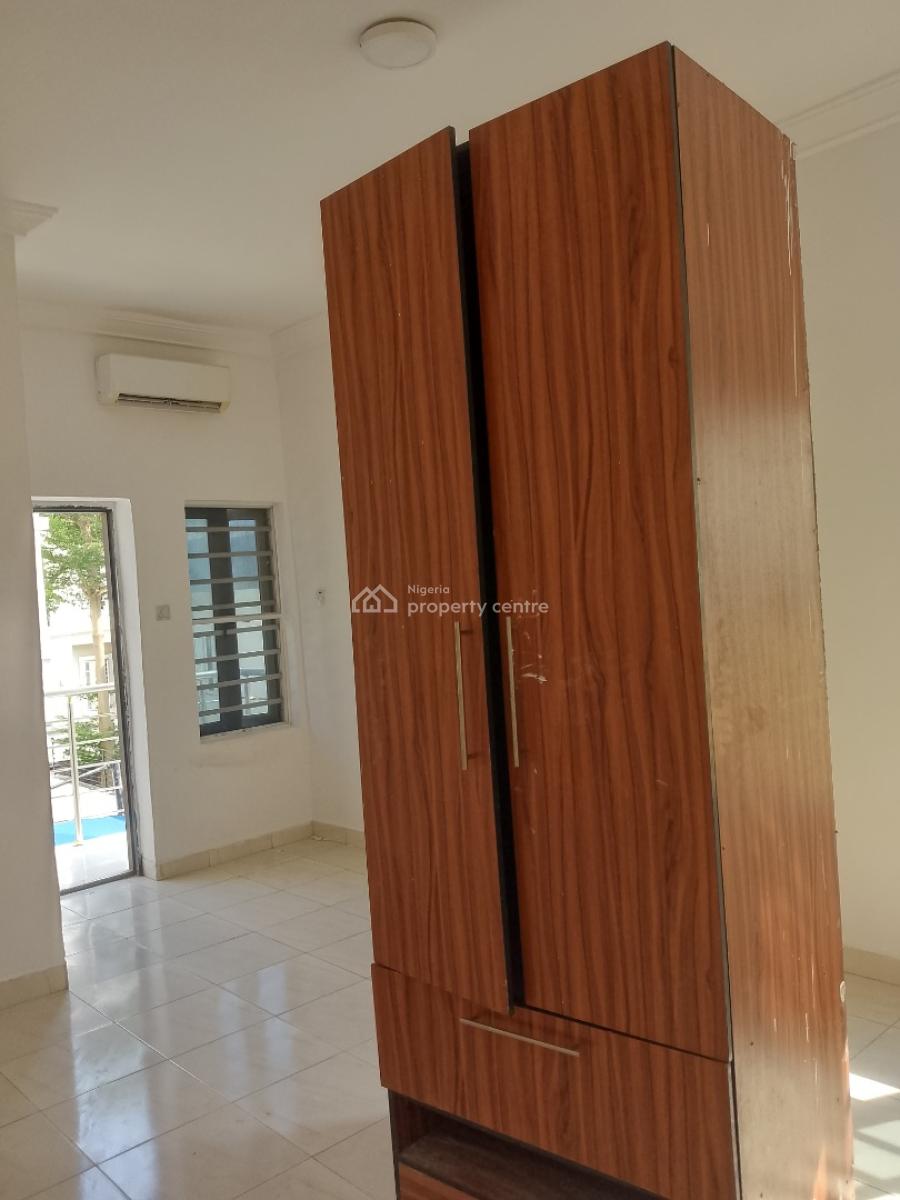 a Spacius and Beautiful 2 Bedroom, Lekki County, Lekki, Lagos, Flat / Apartment for Rent