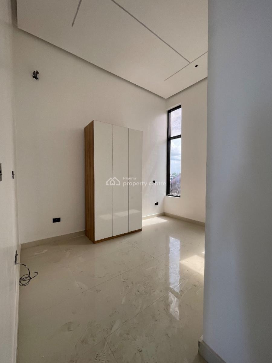 3 Bedroom Apartment, Lekki Phase 1, Lekki, Lagos, Flat / Apartment for Sale