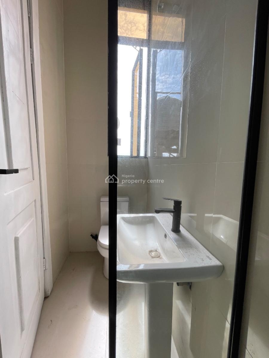 3 Bedroom Apartment, Lekki Phase 1, Lekki, Lagos, Flat / Apartment for Sale