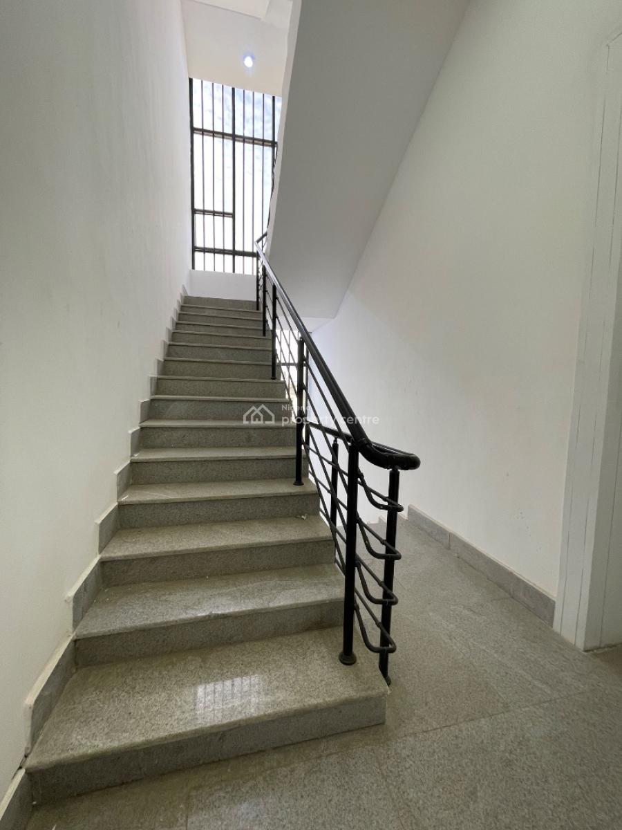 3 Bedroom Apartment, Lekki Phase 1, Lekki, Lagos, Flat / Apartment for Sale